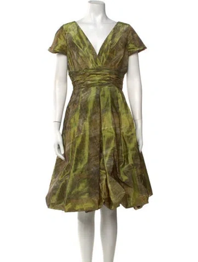 Pre-owned Teri Jon Printed Knee-length Dress In Green