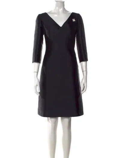 Pre-owned Teri Jon Silk Knee-length Dress In Black