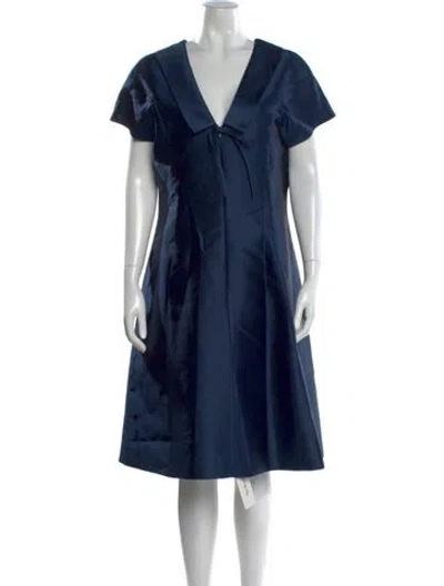 Pre-owned Teri Jon Silk Knee-length Dress In Blue