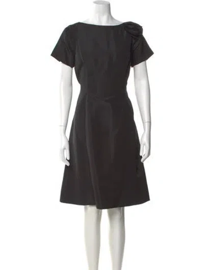 Pre-owned Teri Jon Silk Knee-length Dress In Gray