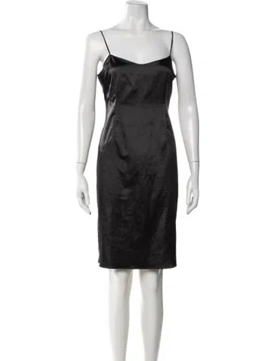 Pre-owned Teri Jon V-neck Knee-length Dress In Black