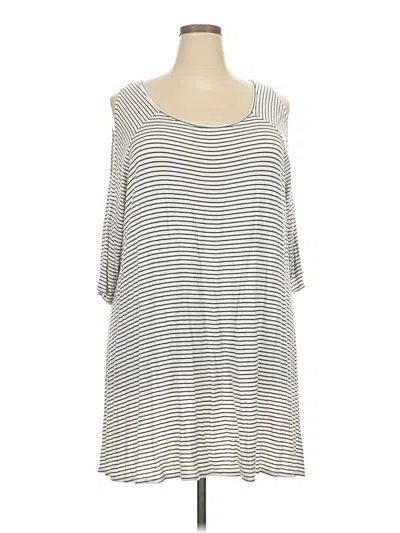 Pre-owned Terra & Sky Casual Dress In Gray