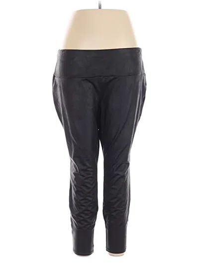 Pre-owned Terra & Sky Casual Pants In Black