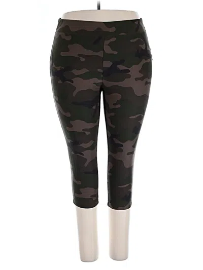 Pre-owned Terra & Sky Leggings In Green