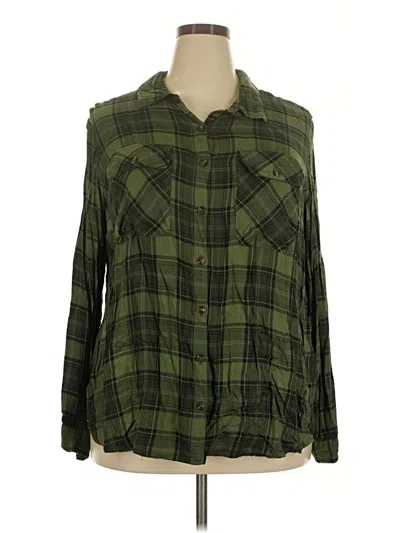 Pre-owned Terra & Sky Long Sleeve Button Down Shirt In Green