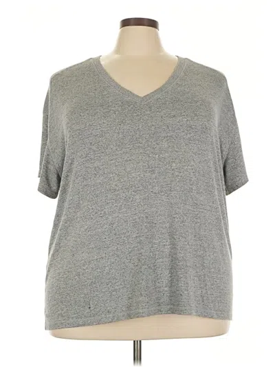 Pre-owned Terra & Sky Short Sleeve Top Gray V-neck Tops