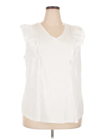 Pre-owned Terra & Sky Sleeveless T-shirt In Ivory
