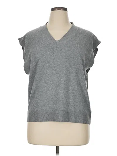 Pre-owned Terra & Sky Sweater Vest In Gray