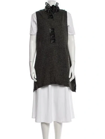 Pre-owned Terra Coat In Gray