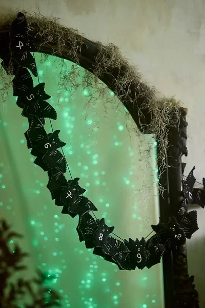 Terrain 13 Nights Of Halloween Countdown Garland