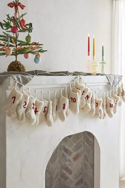 Terrain Advent Stocking Garland In White