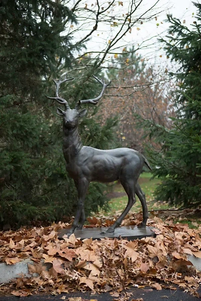 Terrain Alpine Iron Stag, Standing In Gray