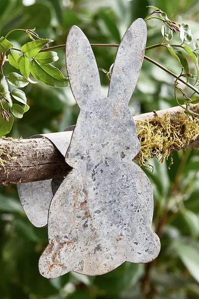 Terrain Bunny Iron Pot Hanger In Metallic