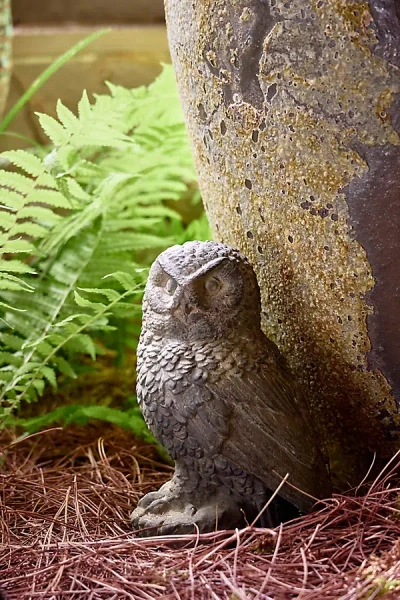 Terrain Cast Iron Owl, 10" Gray