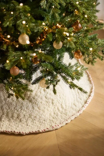 Terrain Chunky Knit Tree Skirt In White