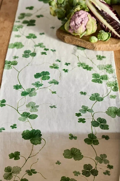 Terrain Clover Linen Runner In Green