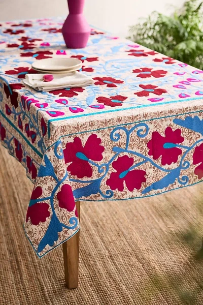 Terrain Crewel Stitch Tablecloth In Multi