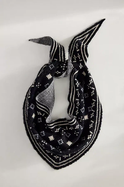 Terrain Foulard Triangle Scarf In Black