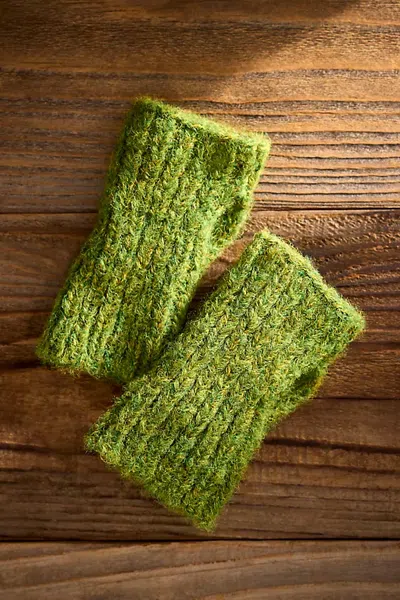 Terrain Knit Fingerless Gloves In Green