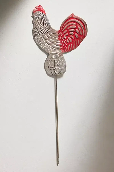 Terrain Rooster Iron Stake