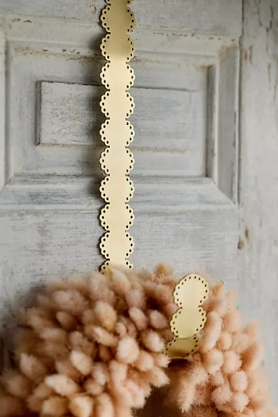 Terrain Scalloped Lace Wreath Hanger