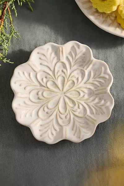 Terrain Snowflake Stoneware Dessert Plate In White
