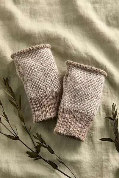 Terrain Textured Fingerless Alpaca Gloves In Neutral