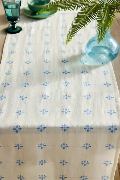 Terrain Tilework Linen Runner