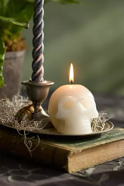 Terrain White Skull Candle