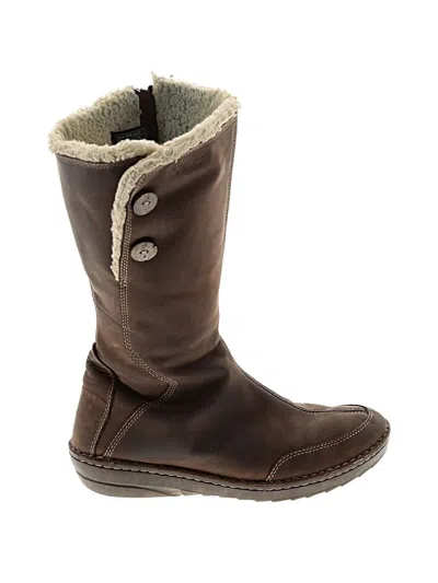 Pre-owned Teva Boots In Brown