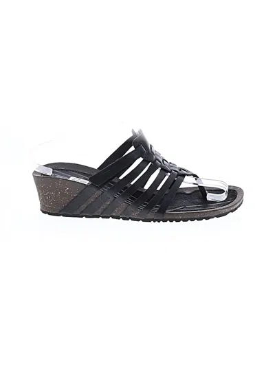 Pre-owned Teva Sandals In Black