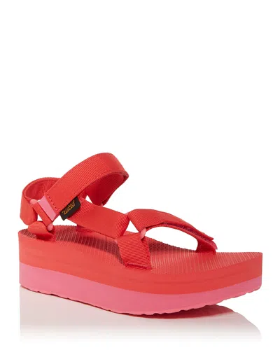 Teva Universal Platform Sandal In Fuchsia