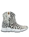 Texas Robot Woman Ankle Boots White Size 6 Leather In White