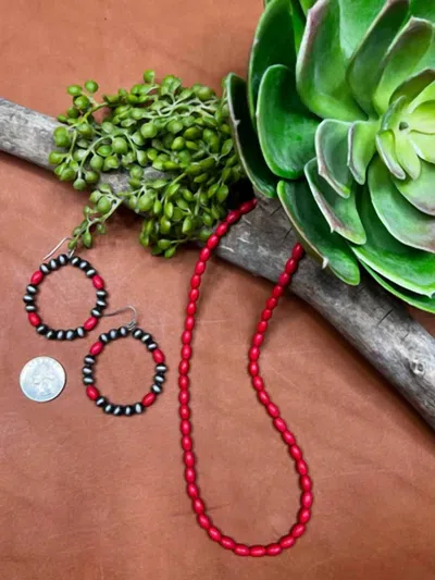 Texas True Threads Lubbock Necklace In Red