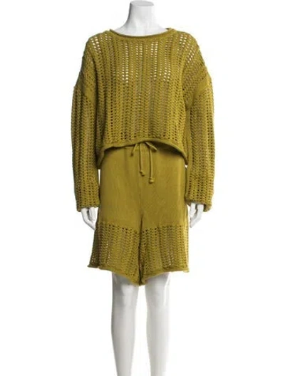 Pre-owned Tg Botanical Short Set In Green