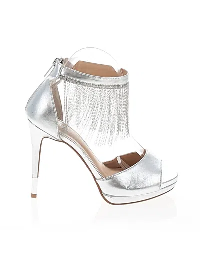 Pre-owned Thalia Sodi Sandals In Gray