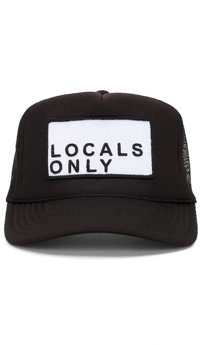 That Friday Feeling Hut In Black