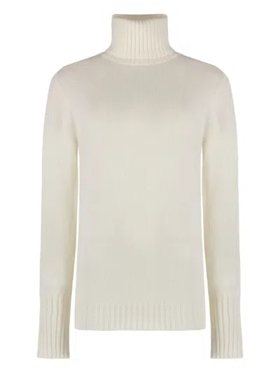 THE (ALPHABET) CASHMERE TURTLENECK SWEATER