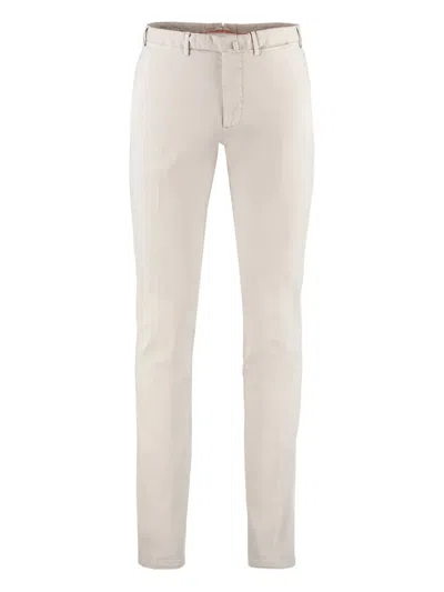 The (alphabet) Chino Trousers In White