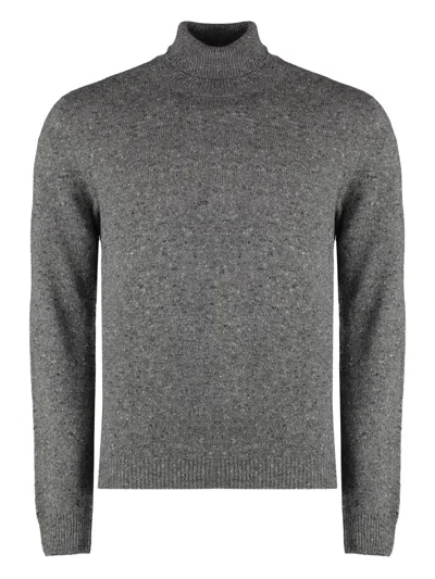 The (alphabet) Roll-neck Sweater In Gray
