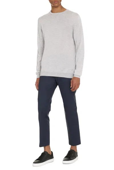 The (alphabet) The (knit) - Fine Knit Crew-neck Sweater In Gray