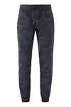 The (alphabet) Camouflage Drawstring Pants In Black
