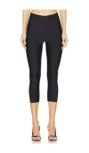 The Andamane Holly Shiny Lycra 3/4 Leggings In 黑色
