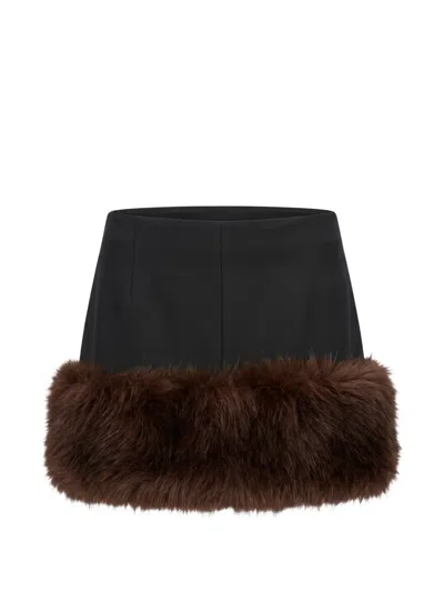 The Andamane Short Grey Faux-fur Trim Skirt In Black