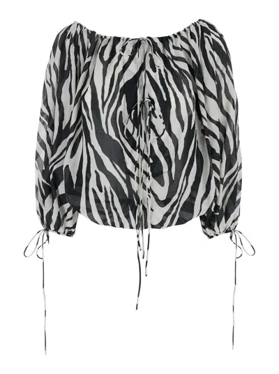 THE ANDAMANE 'WILMA' BLACK AND WHITE TOP WITH BOAT NECK AND ALL-OVER ZEBRA MOTIF