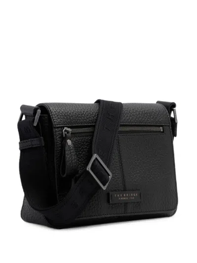 The Bridge Grained Leather Messenger Bag In Black