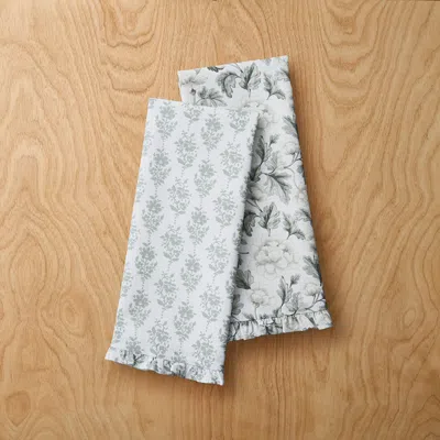 The Company Store Charming Flower Tea Towels, Set Of 2 In Blue/white
