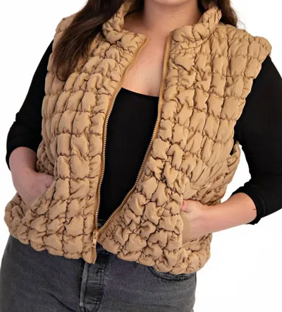 The Curve La Plus Size Quilted Puffer Vest In Taupe In Brown