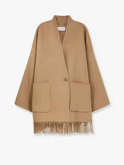 The Dynamis Studio Lyon Wool Coat In Sand