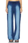 The Elder Statesman Track Pants Aus Fleece Aus Einer Baumwoll-kaschmirmischung Mit Batikmuster In Sea Blue & Crypto Blue